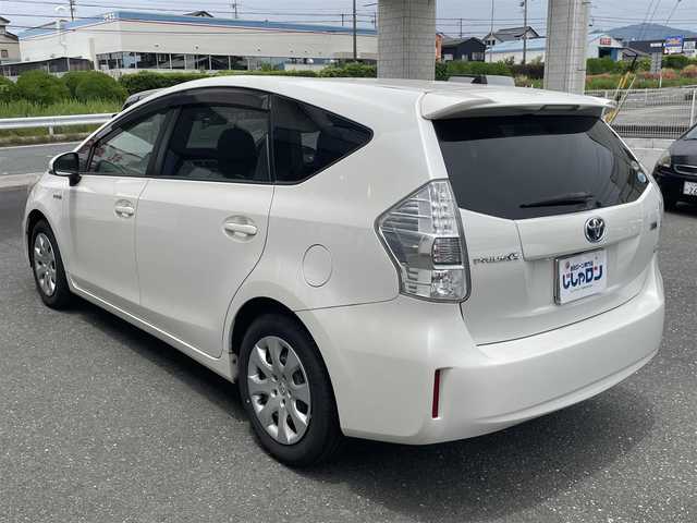 トヨタ プリウス α S Lセレクション 愛知県 2013(平25)年 10万km ホワイトパールクリスタルシャイン (株)IDOMが運営する【じしゃロン豊川店】の自社ローン専用車両になります。こちらは現金またはオートローンご利用時の価格です。自社ローンご希望の方は別途その旨お申付け下さい/ 社外メモリナビ/　◯ CD再生機能/　◯ DVD再生機能/　◯ フルセグ対応TV/　◯ BT対応/ バックカメラ/ ETC/ ステアリングスイッチ/ プッシュスタート/ オートライト/ ドアバイザー/ ウインカーミラー/ 純正フロアマット