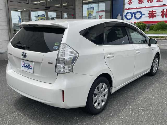 トヨタ プリウス α S Lセレクション 愛知県 2013(平25)年 10万km ホワイトパールクリスタルシャイン (株)IDOMが運営する【じしゃロン豊川店】の自社ローン専用車両になります。こちらは現金またはオートローンご利用時の価格です。自社ローンご希望の方は別途その旨お申付け下さい/ 社外メモリナビ/　◯ CD再生機能/　◯ DVD再生機能/　◯ フルセグ対応TV/　◯ BT対応/ バックカメラ/ ETC/ ステアリングスイッチ/ プッシュスタート/ オートライト/ ドアバイザー/ ウインカーミラー/ 純正フロアマット