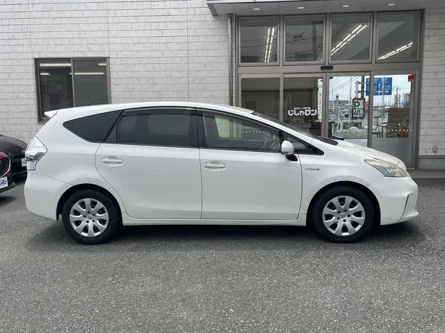 トヨタ プリウス α S Lセレクション 愛知県 2013(平25)年 10万km ホワイトパールクリスタルシャイン (株)IDOMが運営する【じしゃロン豊川店】の自社ローン専用車両になります。こちらは現金またはオートローンご利用時の価格です。自社ローンご希望の方は別途その旨お申付け下さい/ 社外メモリナビ/　◯ CD再生機能/　◯ DVD再生機能/　◯ フルセグ対応TV/　◯ BT対応/ バックカメラ/ ETC/ ステアリングスイッチ/ プッシュスタート/ オートライト/ ドアバイザー/ ウインカーミラー/ 純正フロアマット