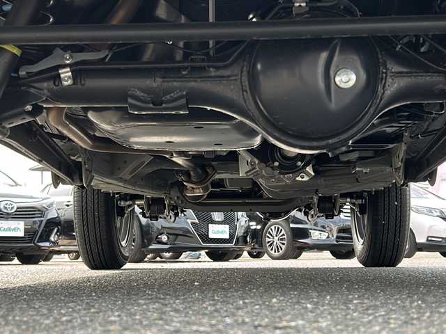 スズキ ジムニー XC 佐賀県 2024(令6)年 0.3万km ミディアムグレー ワンオーナー/4WD/レーンキープアシスト/衝突軽減システム/クルーズコントロール/LEDオートライト／オートマチックハイビーム/オートエアコン/シートヒーター/ETC/布系シート/背面タイヤ/アイドリングストップ/横滑り装置/ダウンヒルアシストコントロール/エアバッグW＋サイド／カーテンエアバッグ革巻きステアリング/電格ウィンカーミラー/プッシュスタート