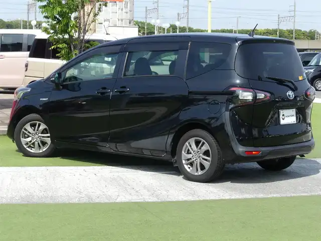 トヨタ シエンタ ハイブリッド G 千葉県 2016(平28)年 4.9万km ブラックマイカ Toyota Safety Sense/・プリクラッシュセーフティ/・レーンディパーチャーアラート/・オートハイビーム/両側パワースライドドア/純正SDナビ/地デジTV/【DVD/CD再生機能　Bluetooth接続】/バックカメラ/ドライブレコーダー（CSD-630FH）/ETC/LEDヘッドライト/フォグライト/ウインカーミラー/純正15インチアルミホイル/スマートキー