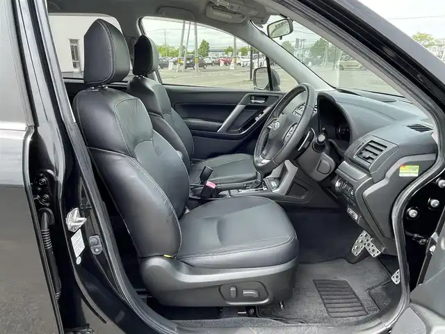 スバル フォレスター 2．0XT アイサイト 道央・札幌 2013(平25)年 5.4万km クリスタルブラックシリカ ４WD/社外メモリーナビ/CD/DVD/BT/ワンセグ/アイサイト/衝突被害軽減ブレーキ/横滑り防止装置/レーダークルーズコントロール/レーンキープアシスト/バックカメラ/ビルトインETC/XMODE/SI-DRIVE/パワーバックドア/前席パワーシート/前席シートヒーター/レザーシート/革巻きステアリング/ステアリングリモコン/パドルシフト/プッシュスタート/スマートキー/HIDヘッドライト/オートライト/フォグランプ/電動格納ミラー/ウィンカーミラー/純正フロアマット/ドアバイザー/スペアキー/社外AW付冬タイヤ積込/225/60/R17/2018年/山7mm