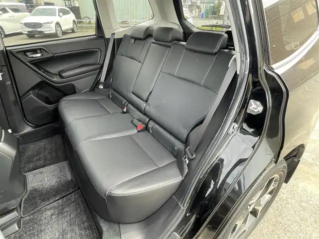 スバル フォレスター 2．0XT アイサイト 道央・札幌 2013(平25)年 5.4万km クリスタルブラックシリカ ４WD/社外メモリーナビ/CD/DVD/BT/ワンセグ/アイサイト/衝突被害軽減ブレーキ/横滑り防止装置/レーダークルーズコントロール/レーンキープアシスト/バックカメラ/ビルトインETC/XMODE/SI-DRIVE/パワーバックドア/前席パワーシート/前席シートヒーター/レザーシート/革巻きステアリング/ステアリングリモコン/パドルシフト/プッシュスタート/スマートキー/HIDヘッドライト/オートライト/フォグランプ/電動格納ミラー/ウィンカーミラー/純正フロアマット/ドアバイザー/スペアキー/社外AW付冬タイヤ積込/225/60/R17/2018年/山7mm