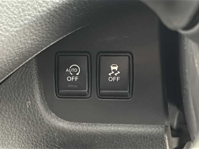 日産 セレナ HWS S HV Vセレ +Sefty 群馬県 2014(平26)年 8.4万km ブリリアントホワイトパール 純正8型ナビ 純正10型後席モニター　バックカメラ　両側電動スライドドア　衝突被害軽減ブレーキ　アイドリングストップ　レーンキープアシスト　オートライト　LEDヘッドライト　オートライト　禁煙車