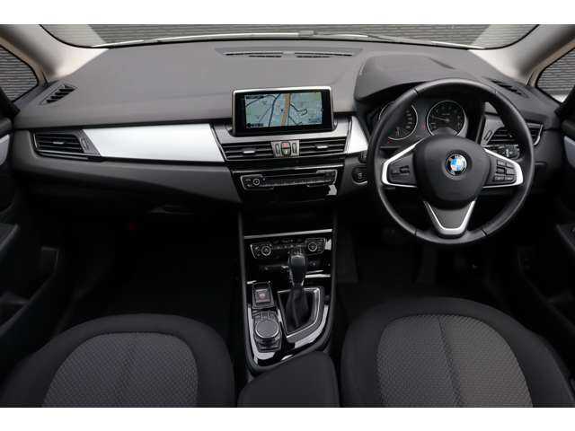 ＢＭＷ ２１８ｉ グランツアラー 大分県 2017(平29)年 1.4万km アルピンホワイトⅢ 当店買取車両/インテリジェントセーフティ/純正ナビ/Bluetooth/CD/DVD/バックカメラ/純正16インチAW/純正フロアマット/ミラー一体型ETC/電動リアゲート/スマートキー/アンビエントライト