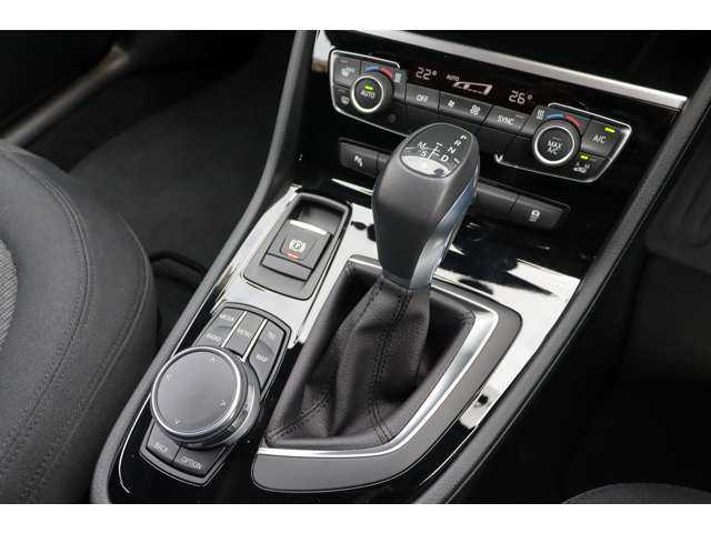 ＢＭＷ ２１８ｉ グランツアラー 大分県 2017(平29)年 1.4万km アルピンホワイトⅢ 当店買取車両/インテリジェントセーフティ/純正ナビ/Bluetooth/CD/DVD/バックカメラ/純正16インチAW/純正フロアマット/ミラー一体型ETC/電動リアゲート/スマートキー/アンビエントライト