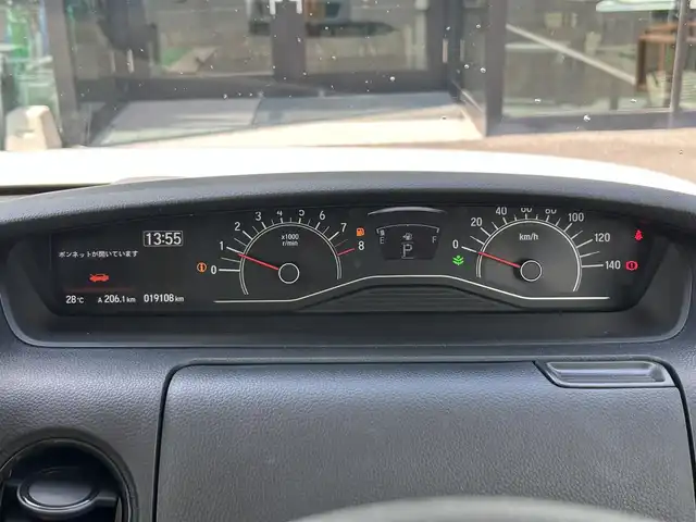 ホンダ Ｎ ＢＯＸ L コーディネートスタイル 奈良県 2023(令5)年 2万km パールⅡ ホンダセンシング　/純正８インチナビ　/フルセグTV/Bluetooth　/DVD再生機能　/クルーズコントロール　　/両側パワースライドドア/電動パーキングブレーキ/オートマチックブレーキホールド　/ビルドインＥＴＣ　/バックカメラ　/シートヒーター　/カーテンエアバッグ/LEDヘッドライト/衝突被害軽減システム