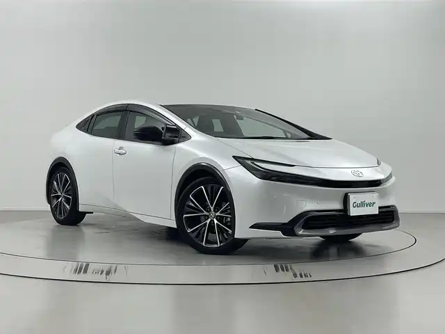 トヨタ プリウス Z 埼玉県 2023(令5)年 3.2万km プラチナホワイトパールマイカ 純正12.3インチディスプレイナビ　/地デジフルセグ　/アラウンドビューモニター　/ブラインドスポットモニター　　/黒レザーシート　/ETC2.0車載器　/ＬＥＤヘッドライト　/トヨタチームメイト　/運転席パワーシート/シートヒーター/エアーシート/ステアリングヒーター/純正19インチアルミホイール/パワーテールゲート/純正前後ドライブレコーダー