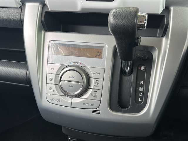 スズキ ハスラー X 静岡県 2018(平30)年 5.5万km ムーンライトバイオレットパールメタリック/ホワイト2トーンルーフ 社外ナビ/・Bluetooth/・フルセグTV/・SD/・DVD/主要装備/・自動ブレーキ/・レーンキープアシスト/・プッシュスタート/・ETC/・シートヒーター/・アイドリングストップ/・キセノンヘッドライト/・純正フロアマット