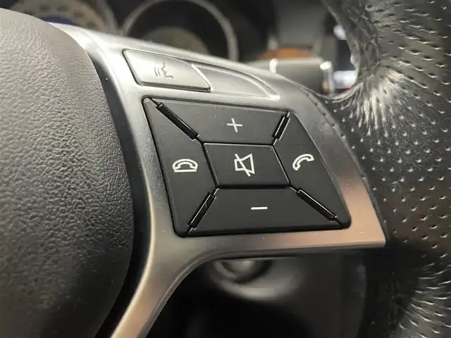 メルセデス・ベンツ ＣＬＳ５５０ SB 4マチック ブルーエフィ 群馬県 2012(平24)年 8.3万km パールベージュ AMGスポーツパッケージ/Harman/kardon/レーダーセーフティパッケージ/純正HDDナビ/バックカメラ/フルセグTV/全席シートヒーター/パワーシート/4WD/コーナーセンサー/19インチAW