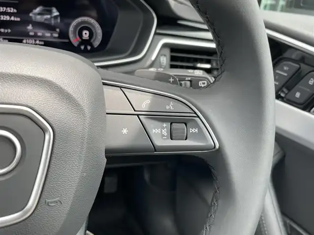 アウディ Ａ４ アバント 35TDI アドバンスド 石川県 2022(令4)年 4.5万km 黒 黒革シート/シートヒーター/衝突軽減ブレーキ/アダプティブクルーズコントロール/サイドアシスト/純正ナビ/３６０カメラ/ＡｐｐｌｅＣａｒＰｌａｙ/クリアランスソナー/電動リアゲート/ＬＥＤライト