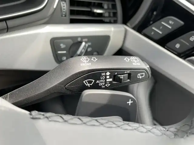 アウディ Ａ４ アバント 35TDI アドバンスド 石川県 2022(令4)年 4.5万km 黒 黒革シート/シートヒーター/衝突軽減ブレーキ/アダプティブクルーズコントロール/サイドアシスト/純正ナビ/３６０カメラ/ＡｐｐｌｅＣａｒＰｌａｙ/クリアランスソナー/電動リアゲート/ＬＥＤライト