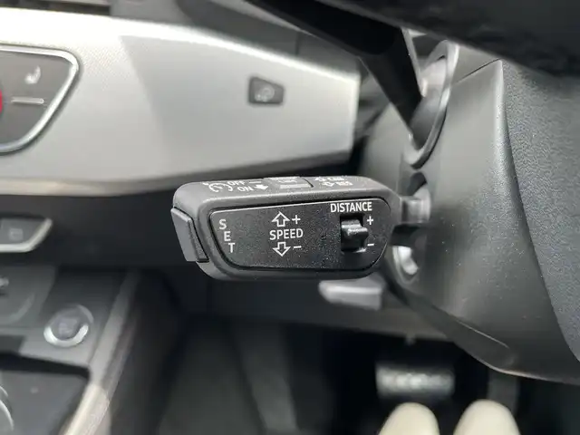 アウディ Ａ４ アバント 35TDI アドバンスド 石川県 2022(令4)年 4.5万km 黒 黒革シート/シートヒーター/衝突軽減ブレーキ/アダプティブクルーズコントロール/サイドアシスト/純正ナビ/３６０カメラ/ＡｐｐｌｅＣａｒＰｌａｙ/クリアランスソナー/電動リアゲート/ＬＥＤライト