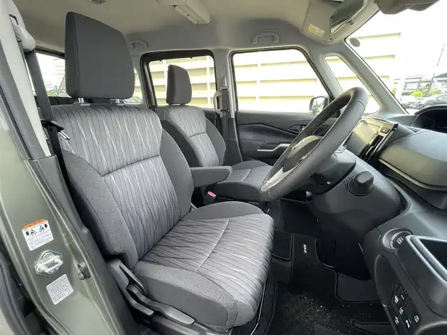 スズキ ソリオ HV MZ 東京都 2024(令6)年 0.1万km タフカーキパールメタリック 純正ナビ/全方位モニター/デュアルカメラブレーキサポート/車線逸脱警報機能/パーキングソナー/シートヒーター/アダプティブクルーズコントロール/両側電動ドア/横滑り防止措置/アイドリングストップ