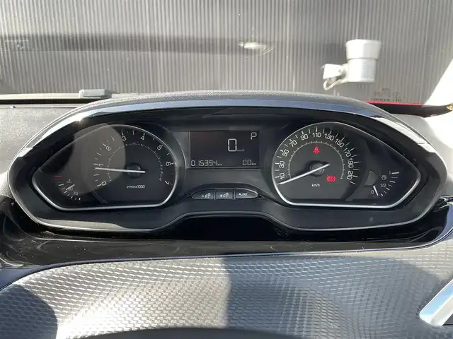 プジョー ２０８ アリュール ファンエディション 長野県 2019(令1)年 1.6万km 赤 パノラミックガラスルーフ/タッチスクリーン　/リアビューカメラ　/Ａｐｐｌｅ　/ＣａｒＰｌａｙ /純正ナビ /フルセグTV /アクティブセーフティブレーキ/クルーズコントロール /純正16インチAW /ETC /保証書