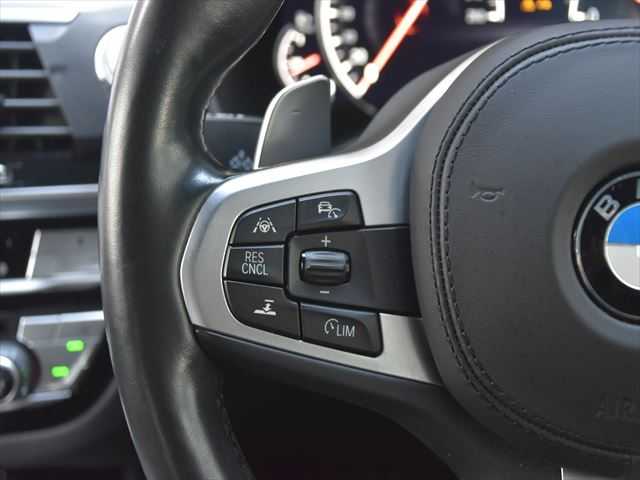 ＢＭＷ Ｘ３ xDrive20d Mスポーツ 和歌山県 2019(令1)年 5.5万km アルピンホワイトⅢ インテリSF /ACC /純正ナビ /フルセグ /全方位カメラ /前席パワーシート /パーキングアシスト /HUD /コーナーセンサー /ハーフレザー /シートヒーター /電動バックドア /LEDヘッドライト /ワイヤレスチャージャー /ミラー型ETC