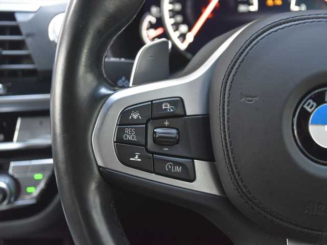 ＢＭＷ Ｘ３ xDrive20d Mスポーツ 和歌山県 2019(令1)年 5.5万km アルピンホワイトⅢ インテリSF /ACC /純正ナビ /フルセグ /全方位カメラ /前席パワーシート /パーキングアシスト /HUD /コーナーセンサー /ハーフレザー /シートヒーター /電動バックドア /LEDヘッドライト /ワイヤレスチャージャー /ミラー型ETC