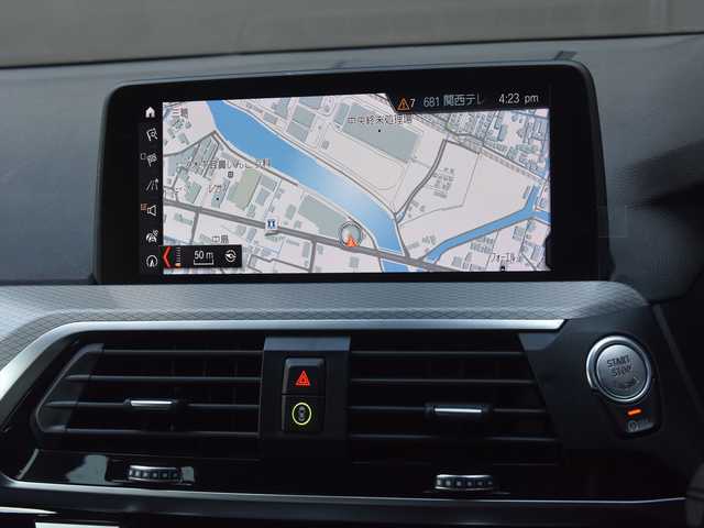 ＢＭＷ Ｘ３ xDrive20d Mスポーツ 和歌山県 2019(令1)年 5.5万km アルピンホワイトⅢ インテリSF /ACC /純正ナビ /フルセグ /全方位カメラ /前席パワーシート /パーキングアシスト /HUD /コーナーセンサー /ハーフレザー /シートヒーター /電動バックドア /LEDヘッドライト /ワイヤレスチャージャー /ミラー型ETC