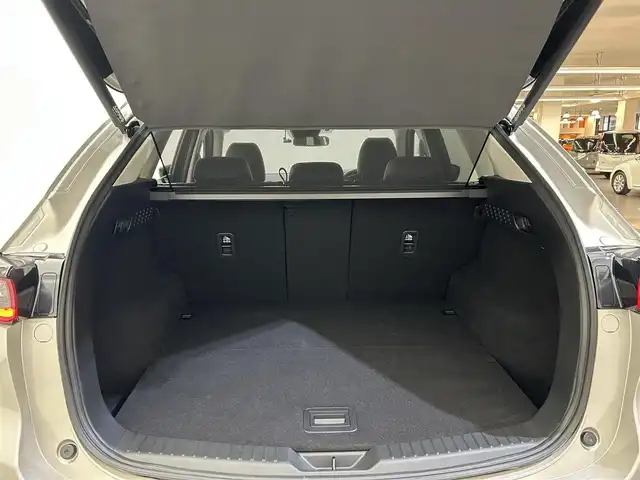 マツダ ＣＸ－５ 20S ブラックトーンED 愛媛県 2024(令6)年 0.6万km プラチナクォーツメタリック 純正10.25インチナビ/(Bluetooth/フルセグ)/全周囲カメラ/アダプティブクルーズコントロール/前後ドライブレコーダー/ステアリングヒーター/シートヒーター/衝突被害軽減ブレーキ/コーナーセンサー/レーンキープアシスト/電動リアゲート/ワイヤレス充電/ヘッドアップディスプレイ/ETC/パワーシート/シートメモリー/オートホールド/パドルシフト/スペアキー/保証書/取扱説明書
