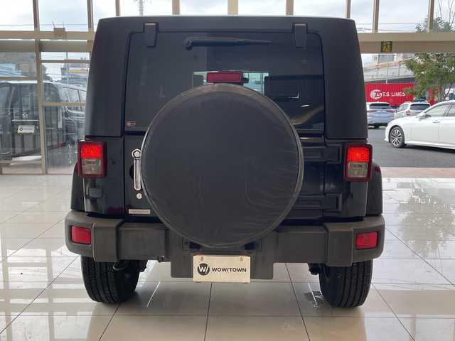 クライスラー・ジープ ジープ ラングラー アンリミテッド サハラ4AT 埼玉県 2010(平22)年 11.6万km 黒 社外ナビ/　　CD/DVD/BT/フルセグTV/サイドカメラ/クルーズコントロール/純正18インチAW/ETC/スペアキー/禁煙車