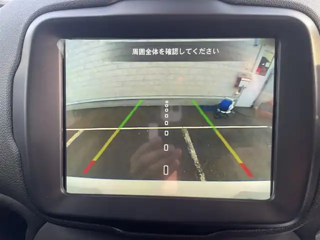 クライスラー・ジープ ジープ レネゲード リミテッド 神奈川県 2018(平30)年 1.6万km 白 ワンオーナー/純正8.4インチナビ/　・バックカメラ/　・フルセグTV/BT/AppleCarPlay/AndroidAuto/安全装置/　・ABS/　・DTC（ドラッグトルクコントロール）/　・ESC（エレクトロニックスタビリティコントロール）/　・TC（トラクションコントロール）/　・PBA（パニックブレーキアシスト）/　・HSA（ヒルスタートアシスト）/　・DST（ダイナミックステアリングトルク）/　・ERM（エレクトロニックロールオーバーミティゲーション）/　・レーンセンス/　・パークセンス/アダプティブクルーズコントロール/前席/　・パワーシート/　・シートヒーター/ステアリングヒーター/BSM/スマートキー×2/取扱説明書/整備記録簿
