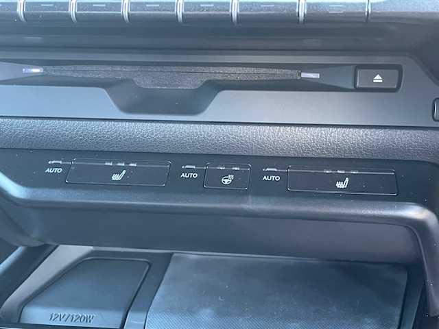 レクサス ＵＸ 200 Fスポーツ 愛知県 2019(平31)年 3.8万km ホワイトノーヴァガラスフレーク 純正メーカーナビ（CD/DVD/フルセグTV/Bluetooth）/パワーバックドア/ステアリングヒーター/前席シートヒーター/前席パワーシート/バックカメラ/前後ドライブレコーダー/レザーシート/革巻きステアリング/ステアリングリモコン/LEDヘッドライト/フォグランプ/オートマチックハイビームハイビーム/ETC2.0/純正18インチアルミホイール/純正フロアマット