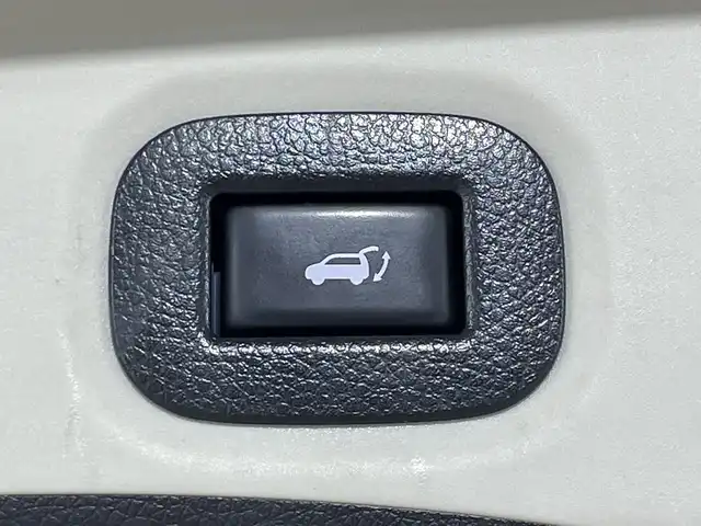 日産 エクストレイル 20Xi 神奈川県 2019(令1)年 4.9万km ダークメタルグレー 純正9型SDナビゲーション/CD　DVD　Bluetooth　USB　フルセグ/アラウンドビューモニター/プロパイロット/インテリジェントクルーズコントロール/インテリジェントエマージェンシーブレーキ/踏み間違い衝突防止アシスト/車線逸脱警報/後側方車両検知警報/車線逸脱防止支援システム/進入禁止標識検知/ドライブレコーダー/ビルトインETC/アイドリングストップ/電動パーキングブレーキ/ブレーキオートホールド/LEDヘッドライト/オートハイビーム/フォグライト/ルーフレール/純正18インチアルミホイル