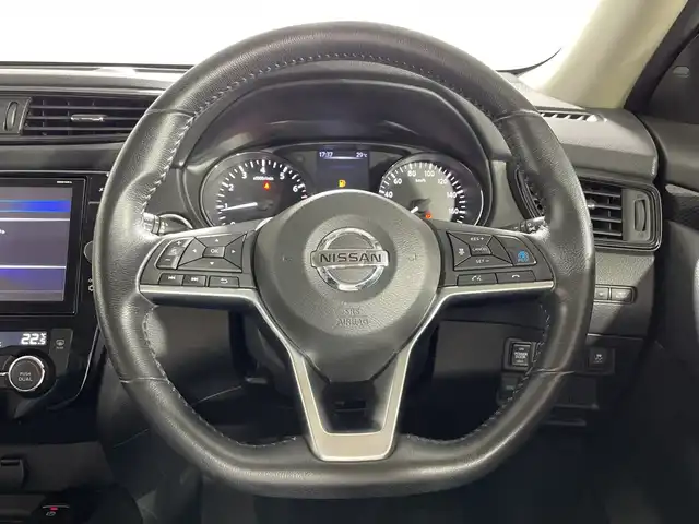 日産 エクストレイル 20Xi 神奈川県 2019(令1)年 4.9万km ダークメタルグレー 純正9型SDナビゲーション/CD　DVD　Bluetooth　USB　フルセグ/アラウンドビューモニター/プロパイロット/インテリジェントクルーズコントロール/インテリジェントエマージェンシーブレーキ/踏み間違い衝突防止アシスト/車線逸脱警報/後側方車両検知警報/車線逸脱防止支援システム/進入禁止標識検知/ドライブレコーダー/ビルトインETC/アイドリングストップ/電動パーキングブレーキ/ブレーキオートホールド/LEDヘッドライト/オートハイビーム/フォグライト/ルーフレール/純正18インチアルミホイル