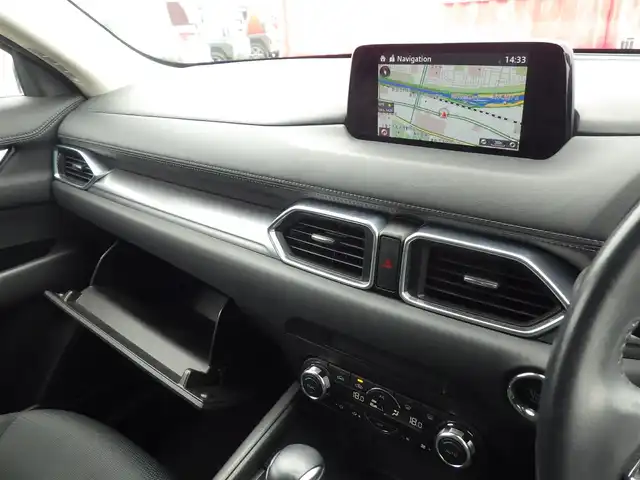 マツダ ＣＸ－５ 25S プロアクティブ 千葉県 2017(平29)年 3.5万km ジェットブラックマイカ スマートシティブレーキサポート/ブラインドスポットモニタリング/レーンキープ・アシスト・システム/アクティブ・ドライビング・ディスプレイ/純正SDナビ/【Bluetooth接続】/サイド/バックカメラ/ドライブレコーダー/革巻きステアリング/ステアリングスイッチ/ETC/LEDヘッドライト/ウインカーミラー/コーナーセンサー/純正19インチアルミホイル/サイド/カーテンエアバッグ/アドバンストキーレスエントリー