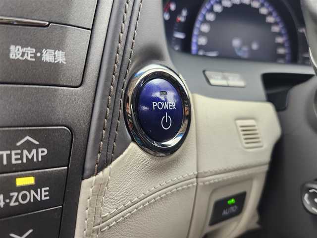 レクサス ＬＳ 600h Iパッケージ 愛知県 2012(平24)年 10.2万km ダークグレーマイカ 前方ミリ波レーダー方式プリクラッシュセーフティシステム・レーダークルーズコントロール（ブレーキ制御付）/ムーンルーフ・アルカンターラルーフ/保証書・取説・ナビ取説/Egプッシュスタート/カードキー＆スマートキー/ハイトコントロール（エアサス）/ドライブモードセレクト/MTモード付AT/本木目/革巻ステアリング・ヒーター・電動チルト・ステアリングスイッチ/アイボリーセミアニリンレザーシート/全席パワーシート＆ヒーター＆ベンチレーター/後席マッサージャー・オートサンシェード（リアウィンド＆リア）/純正HDDナビ・プレミアムサウンドシステム（10スピーカー）/DVD/CD/MSV/BT/USB/AUX・キャンセラー/バックカメラ・クリアランスソナー/純正ビルトインETC/純正フロントドラレコ/全ドア＆バックドアイージークロージャー/LEDヘッドライト・インテリジェントAFS・ヘッドライトクリーナー・フォグ/AUTOHOLD/ラゲッジネット/純正18インチアルミ/サイド＆カーテン＆ニーエアバック