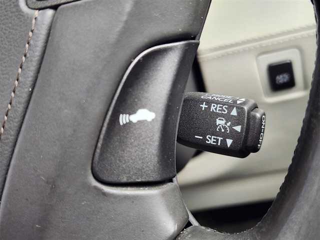 レクサス ＬＳ 600h Iパッケージ 愛知県 2012(平24)年 10.2万km ダークグレーマイカ 前方ミリ波レーダー方式プリクラッシュセーフティシステム・レーダークルーズコントロール（ブレーキ制御付）/ムーンルーフ・アルカンターラルーフ/保証書・取説・ナビ取説/Egプッシュスタート/カードキー＆スマートキー/ハイトコントロール（エアサス）/ドライブモードセレクト/MTモード付AT/本木目/革巻ステアリング・ヒーター・電動チルト・ステアリングスイッチ/アイボリーセミアニリンレザーシート/全席パワーシート＆ヒーター＆ベンチレーター/後席マッサージャー・オートサンシェード（リアウィンド＆リア）/純正HDDナビ・プレミアムサウンドシステム（10スピーカー）/DVD/CD/MSV/BT/USB/AUX・キャンセラー/バックカメラ・クリアランスソナー/純正ビルトインETC/純正フロントドラレコ/全ドア＆バックドアイージークロージャー/LEDヘッドライト・インテリジェントAFS・ヘッドライトクリーナー・フォグ/AUTOHOLD/ラゲッジネット/純正18インチアルミ/サイド＆カーテン＆ニーエアバック