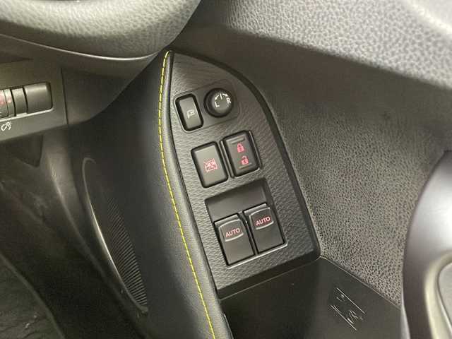 トヨタ ８６ GT イエローLTD エアロPKG 愛知県 2015(平27)年 3.9万km 黄 /禁煙車//特別仕様車”Yellow Limited”//外装特別色”サンライズイエロー(C2Z)”//エアロパッケージ//純正ナビ(NSCD-W66)//フルセグTV//バックカメラ//ETC//フロント・リヤバンパースポイラー//サイドスポイラー//大型リヤスポイラー//純正17インチアルミ(ブラック塗装)//本革×アルカンターラシート//前席シートヒーター//内装イエローステッチ//内装キャストブラック加飾//アルカンターラメーターバイザー//純正フロアマット//革巻きステアリング//社外ステアリングカバー//プッシュスタート//電動格納ミラー//横滑り防止装置//イモビライザー