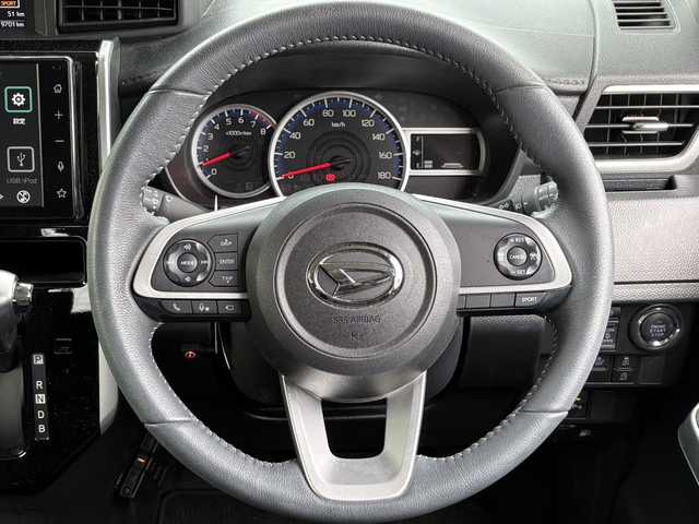 ダイハツ トール カスタムG ターボ 大分県 2024(令6)年 2万km ブラックマイカメタリック ワンオーナー /両側パワースライドドア /スマートアシスト/アダプティブクルーズコントロール/純正ディスプレイオーディオ/パノラマビューモニター/フルセグ/Bluetooth/純正15インチアルミホイール/純正LEDヘッドライト/オートライトコントロール/シートヒーター/スマートキー/エンジンプッシュスタート/ETC/所有権解除中のため、書類発送は11月10日以降となります。