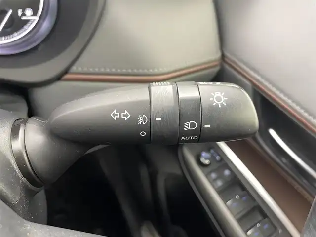 トヨタ ハリアー G 熊本県 2020(令2)年 4.1万km ホワイトパールクリスタルシャイン ワンオーナー　/純正ナビ（BT・フルセグ・USB）TVキャンセラー　/純正デジタルインナーミラー型前方ドライブレコーダー　/ビルトインＥＴＣ　/バックカメラ　/前後クリアランスソナー　/レーダークルーズコントロール　/運転席パワーシート　/ブラインドスポットモニター/衝突軽減ブレーキ/レーンキープアシスト/先行車発進お知らせ機能/パワーバックドア/ハーフレザーシート/純正フロアマット/純正１８インチAW/オートライト/オートマチックハイビーム/LEDヘッドライト/スマートキー/プッシュスタート/保証書/取扱説明書