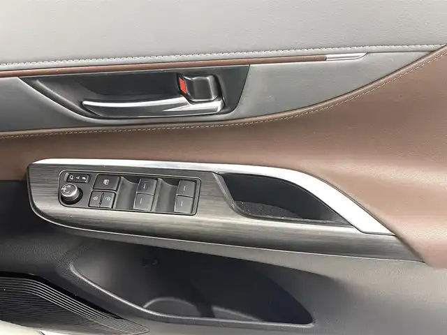 トヨタ ハリアー G 熊本県 2020(令2)年 4.1万km ホワイトパールクリスタルシャイン ワンオーナー　/純正ナビ（BT・フルセグ・USB）TVキャンセラー　/純正デジタルインナーミラー型前方ドライブレコーダー　/ビルトインＥＴＣ　/バックカメラ　/前後クリアランスソナー　/レーダークルーズコントロール　/運転席パワーシート　/ブラインドスポットモニター/衝突軽減ブレーキ/レーンキープアシスト/先行車発進お知らせ機能/パワーバックドア/ハーフレザーシート/純正フロアマット/純正１８インチAW/オートライト/オートマチックハイビーム/LEDヘッドライト/スマートキー/プッシュスタート/保証書/取扱説明書