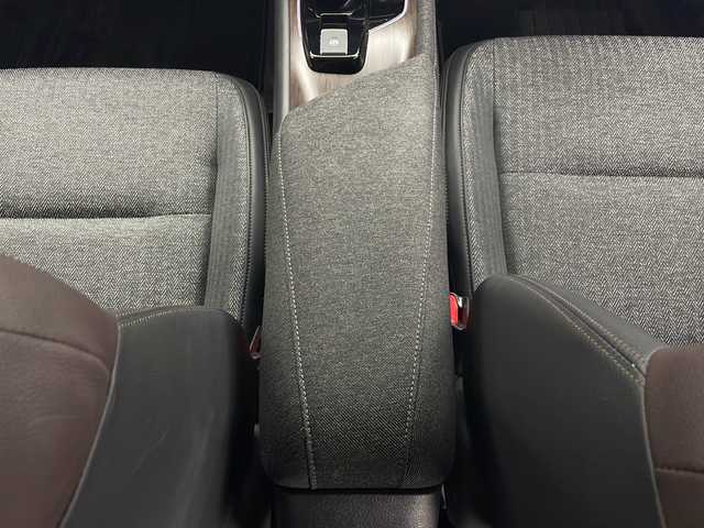 日産 オーラ G FOUR 秋田県 2022(令4)年 4万km ピュアホワイトパール ４WD/ワンオーナー　/純正ナビ【AM/FM/CD/DVD/BT】　/全方位カメラ　/ＥＴＣ　/フルセグＴＶ　/自動パーキングブレーキ　/オートホールド　/横滑り防止装置　/衝突被害軽減システム　/前方ドライブレコーダー　/スマートキー　/スペアキー有り/純正エンジンスターター /前席シートヒーター/EV/D-MODE/USBポート/ステアリングリモコン/ステアリングヒーター/オートライト/電格ミラー/革巻きステアリング/プッシュスタート /純正フロアマット/サイドバイザー /ウィンカーミラー /純正AW/コーナーセンサー