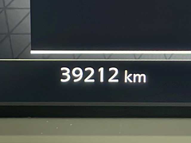 日産 オーラ G FOUR 秋田県 2022(令4)年 4万km ピュアホワイトパール ４WD/ワンオーナー　/純正ナビ【AM/FM/CD/DVD/BT】　/全方位カメラ　/ＥＴＣ　/フルセグＴＶ　/自動パーキングブレーキ　/オートホールド　/横滑り防止装置　/衝突被害軽減システム　/前方ドライブレコーダー　/スマートキー　/スペアキー有り/純正エンジンスターター /前席シートヒーター/EV/D-MODE/USBポート/ステアリングリモコン/ステアリングヒーター/オートライト/電格ミラー/革巻きステアリング/プッシュスタート /純正フロアマット/サイドバイザー /ウィンカーミラー /純正AW/コーナーセンサー