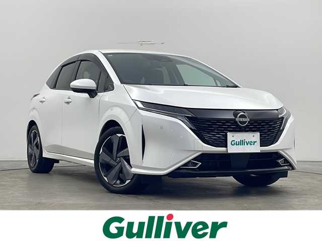 日産 オーラ G FOUR 秋田県 2022(令4)年 4万km ピュアホワイトパール ４WD/ワンオーナー　/純正ナビ【AM/FM/CD/DVD/BT】　/全方位カメラ　/ＥＴＣ　/フルセグＴＶ　/自動パーキングブレーキ　/オートホールド　/横滑り防止装置　/衝突被害軽減システム　/前方ドライブレコーダー　/スマートキー　/スペアキー有り/純正エンジンスターター /前席シートヒーター/EV/D-MODE/USBポート/ステアリングリモコン/ステアリングヒーター/オートライト/電格ミラー/革巻きステアリング/プッシュスタート /純正フロアマット/サイドバイザー /ウィンカーミラー /純正AW/コーナーセンサー