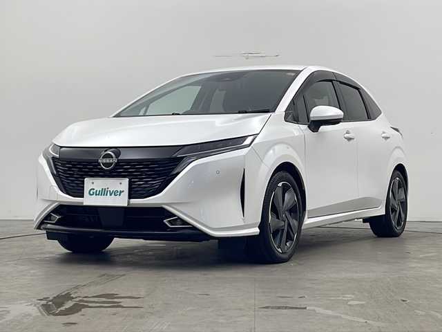 日産 オーラ G FOUR 秋田県 2022(令4)年 4万km ピュアホワイトパール ４WD/ワンオーナー　/純正ナビ【AM/FM/CD/DVD/BT】　/全方位カメラ　/ＥＴＣ　/フルセグＴＶ　/自動パーキングブレーキ　/オートホールド　/横滑り防止装置　/衝突被害軽減システム　/前方ドライブレコーダー　/スマートキー　/スペアキー有り/純正エンジンスターター /前席シートヒーター/EV/D-MODE/USBポート/ステアリングリモコン/ステアリングヒーター/オートライト/電格ミラー/革巻きステアリング/プッシュスタート /純正フロアマット/サイドバイザー /ウィンカーミラー /純正AW/コーナーセンサー