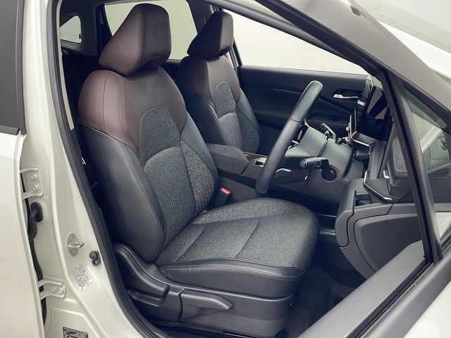 日産 オーラ G FOUR 秋田県 2022(令4)年 4万km ピュアホワイトパール ４WD/ワンオーナー　/純正ナビ【AM/FM/CD/DVD/BT】　/全方位カメラ　/ＥＴＣ　/フルセグＴＶ　/自動パーキングブレーキ　/オートホールド　/横滑り防止装置　/衝突被害軽減システム　/前方ドライブレコーダー　/スマートキー　/スペアキー有り/純正エンジンスターター /前席シートヒーター/EV/D-MODE/USBポート/ステアリングリモコン/ステアリングヒーター/オートライト/電格ミラー/革巻きステアリング/プッシュスタート /純正フロアマット/サイドバイザー /ウィンカーミラー /純正AW/コーナーセンサー