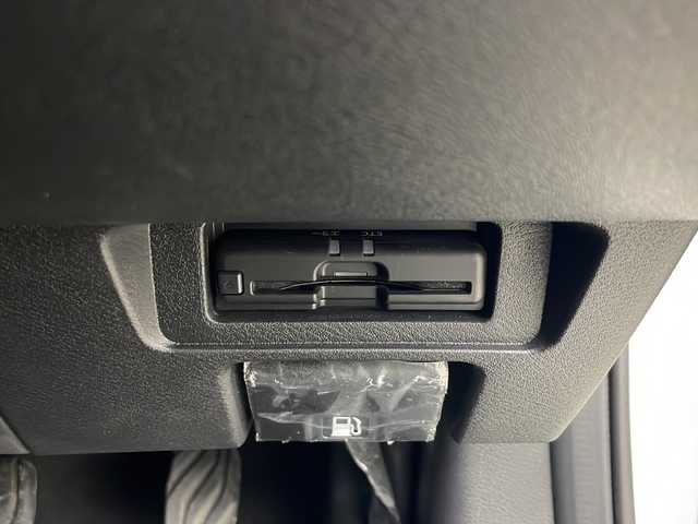 日産 オーラ G FOUR 秋田県 2022(令4)年 4万km ピュアホワイトパール ４WD/ワンオーナー　/純正ナビ【AM/FM/CD/DVD/BT】　/全方位カメラ　/ＥＴＣ　/フルセグＴＶ　/自動パーキングブレーキ　/オートホールド　/横滑り防止装置　/衝突被害軽減システム　/前方ドライブレコーダー　/スマートキー　/スペアキー有り/純正エンジンスターター /前席シートヒーター/EV/D-MODE/USBポート/ステアリングリモコン/ステアリングヒーター/オートライト/電格ミラー/革巻きステアリング/プッシュスタート /純正フロアマット/サイドバイザー /ウィンカーミラー /純正AW/コーナーセンサー