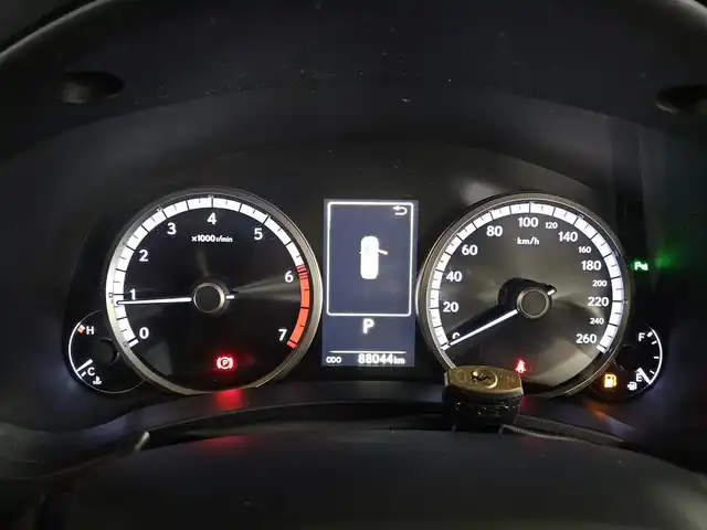 レクサス ＮＸ 300 Fスポーツ 宮崎県 2019(令1)年 8.8万km ホワイトノーヴァガラスフレーク 〇純正10.3インチナビ/〇フルセグTV/〇ハンズフリーパワーバックドア/〇バックカメラ/〇パノラミックビューモニター/〇ETC/〇レーダークルーズコントロール/〇セーフティシステムプラス/〇パーキングサポートブレーキ/〇ターボ/〇三眼フルLEDヘッドライト/〇左右独立温度調整オートエアコン/〇革巻きステアリングホイール/パドルシフト/〇ステアリングヒーター/〇専用革スポーツシート/〇パワーシート/シートヒーター/〇TRD19インチアルミホイール/〇TRDエアロ/〇スマートエントリー/スタートシステム/〇禁煙車