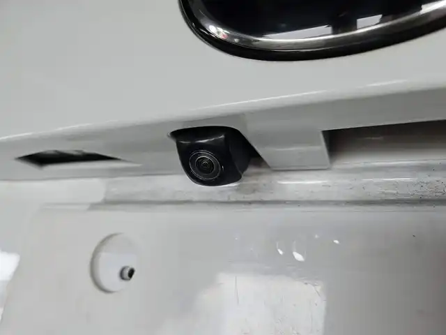 レクサス ＮＸ 300 Fスポーツ 宮崎県 2019(令1)年 8.8万km ホワイトノーヴァガラスフレーク 〇純正10.3インチナビ/〇フルセグTV/〇ハンズフリーパワーバックドア/〇バックカメラ/〇パノラミックビューモニター/〇ETC/〇レーダークルーズコントロール/〇セーフティシステムプラス/〇パーキングサポートブレーキ/〇ターボ/〇三眼フルLEDヘッドライト/〇左右独立温度調整オートエアコン/〇革巻きステアリングホイール/パドルシフト/〇ステアリングヒーター/〇専用革スポーツシート/〇パワーシート/シートヒーター/〇TRD19インチアルミホイール/〇TRDエアロ/〇スマートエントリー/スタートシステム/〇禁煙車