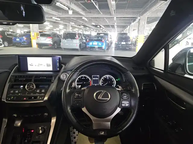 レクサス ＮＸ 300 Fスポーツ 宮崎県 2019(令1)年 8.8万km ホワイトノーヴァガラスフレーク 〇純正10.3インチナビ/〇フルセグTV/〇ハンズフリーパワーバックドア/〇バックカメラ/〇パノラミックビューモニター/〇ETC/〇レーダークルーズコントロール/〇セーフティシステムプラス/〇パーキングサポートブレーキ/〇ターボ/〇三眼フルLEDヘッドライト/〇左右独立温度調整オートエアコン/〇革巻きステアリングホイール/パドルシフト/〇ステアリングヒーター/〇専用革スポーツシート/〇パワーシート/シートヒーター/〇TRD19インチアルミホイール/〇TRDエアロ/〇スマートエントリー/スタートシステム/〇禁煙車