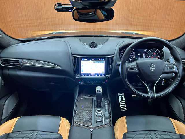 マセラティ マセラティ レヴァンテ トロフェオ 千葉県 2024(令6)年 1.1万km NERO RIBELLE 限定車　/パノラマＳＲ　/茶黒革シート　/Ｂｏｗｅｒｓ＆Ｗｉｌｋｉｎｓサウンド　/ＡＣＣ　/ナビ　/ＴＶ　/３６０°/Ｂｌｕｅｔｏｏｔｈ接続　　/シートＨ　/パークアシスト　/電動リアゲート　/純正２２インチＡＷ　/ドラレコ