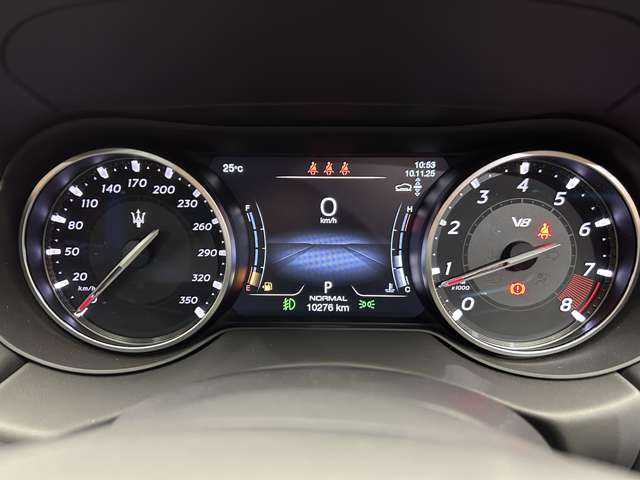 マセラティ マセラティ レヴァンテ トロフェオ 千葉県 2024(令6)年 1.1万km NERO RIBELLE 限定車　/パノラマＳＲ　/茶黒革シート　/Ｂｏｗｅｒｓ＆Ｗｉｌｋｉｎｓサウンド　/ＡＣＣ　/ナビ　/ＴＶ　/３６０°/Ｂｌｕｅｔｏｏｔｈ接続　　/シートＨ　/パークアシスト　/電動リアゲート　/純正２２インチＡＷ　/ドラレコ