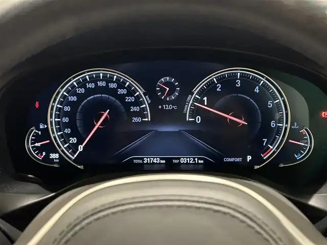 ＢＭＷ Ｘ４ xDrive 30i Mスポーツ 岐阜県 2019(令1)年 3.2万km 赤 ワンオーナー/アダプティブLEDヘッドライト/BMWヘッドアップディスプレイ/BMWライブ・コックピット/　マルチディスプレイメーターパネル/　HDDナビゲーションシステム/　電動フロントシート運転席助手席　運転席メモリー機能付/　フロントシートヒーティング/　リヤシートヒーティング/パーキングアシストプラス/　パーク・ディスタンス・コントロール/　パーキング・アシスト/　トップ・ビュー3Dビュー/　サイドビューカメラ/　リヤビューカメラ予想進路表示機能付/ドライビングアシストプラス/　アクティブクルーズコントロール　ストップゴー機能付/　ステアリング　レーンコントロールアシスト/　レーンディパーチャーウォーニング/　レーンチェンジウォーニング/　アクティブサイドコリジョンプロテクション/　前車接近警告機能/　衝突回避　被害軽減ブレーキ/　事故回避アシスト/　後車衝突警告機能/　クロストラフィックウォーニング