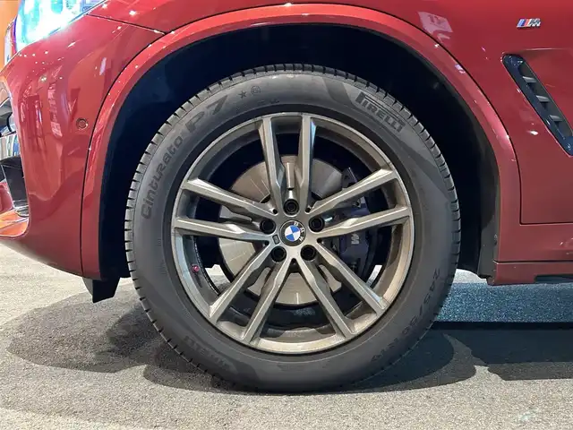 ＢＭＷ Ｘ４ xDrive 30i Mスポーツ 岐阜県 2019(令1)年 3.2万km 赤 ワンオーナー/アダプティブLEDヘッドライト/BMWヘッドアップディスプレイ/BMWライブ・コックピット/　マルチディスプレイメーターパネル/　HDDナビゲーションシステム/　電動フロントシート運転席助手席　運転席メモリー機能付/　フロントシートヒーティング/　リヤシートヒーティング/パーキングアシストプラス/　パーク・ディスタンス・コントロール/　パーキング・アシスト/　トップ・ビュー3Dビュー/　サイドビューカメラ/　リヤビューカメラ予想進路表示機能付/ドライビングアシストプラス/　アクティブクルーズコントロール　ストップゴー機能付/　ステアリング　レーンコントロールアシスト/　レーンディパーチャーウォーニング/　レーンチェンジウォーニング/　アクティブサイドコリジョンプロテクション/　前車接近警告機能/　衝突回避　被害軽減ブレーキ/　事故回避アシスト/　後車衝突警告機能/　クロストラフィックウォーニング