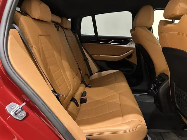 ＢＭＷ Ｘ４ xDrive 30i Mスポーツ 岐阜県 2019(令1)年 3.2万km 赤 ワンオーナー/アダプティブLEDヘッドライト/BMWヘッドアップディスプレイ/BMWライブ・コックピット/　マルチディスプレイメーターパネル/　HDDナビゲーションシステム/　電動フロントシート運転席助手席　運転席メモリー機能付/　フロントシートヒーティング/　リヤシートヒーティング/パーキングアシストプラス/　パーク・ディスタンス・コントロール/　パーキング・アシスト/　トップ・ビュー3Dビュー/　サイドビューカメラ/　リヤビューカメラ予想進路表示機能付/ドライビングアシストプラス/　アクティブクルーズコントロール　ストップゴー機能付/　ステアリング　レーンコントロールアシスト/　レーンディパーチャーウォーニング/　レーンチェンジウォーニング/　アクティブサイドコリジョンプロテクション/　前車接近警告機能/　衝突回避　被害軽減ブレーキ/　事故回避アシスト/　後車衝突警告機能/　クロストラフィックウォーニング