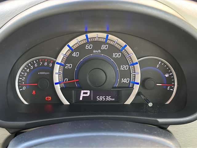 スズキ ワゴンＲ FX 愛知県 2013(平25)年 5.9万km パールホワイト 純正オーディオ/（AUX.CD.FM.AM）/純正フロアマット/アイドリングストップ/ドアバイザー/リモコンキー/取扱説明書